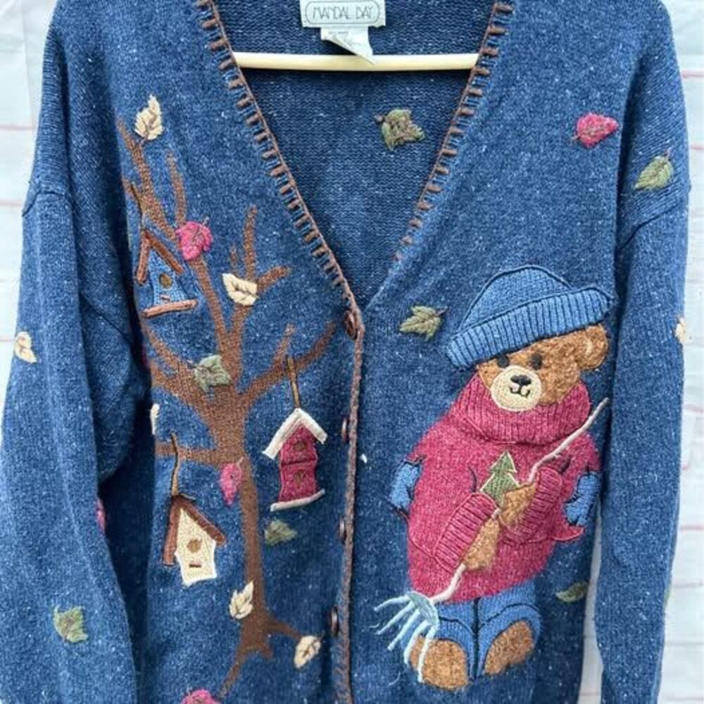 VTG 80’s Mandal Bay size L teddy bear cardigan sweater